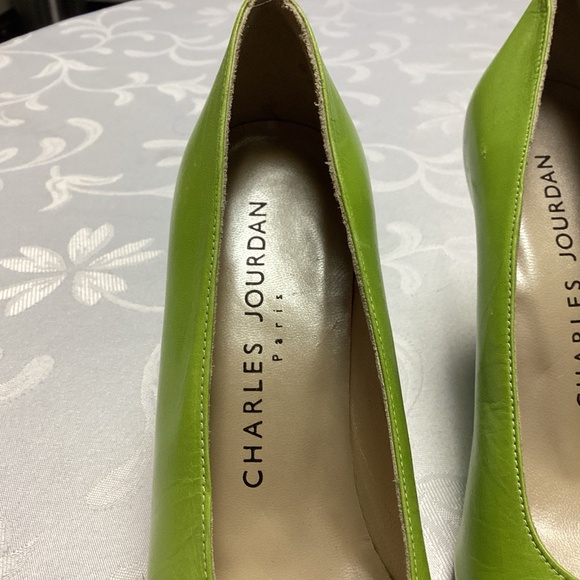 Charles Jourdan  APPLE GREEN HEELS SIZE 4/1/2 RARE SIZE.  See description💚💚💚 - Picture 8 of 13